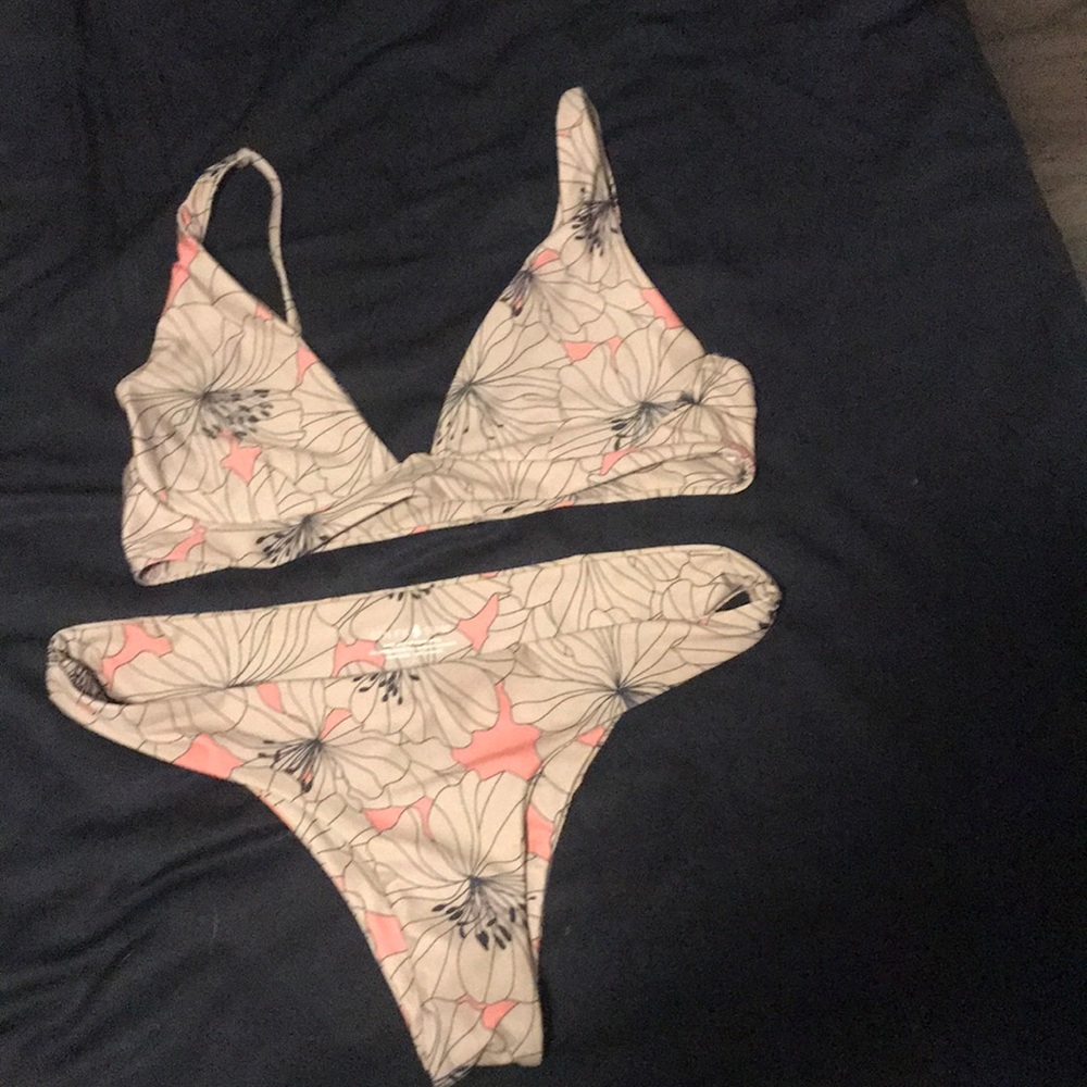 Stone fox bathing suit